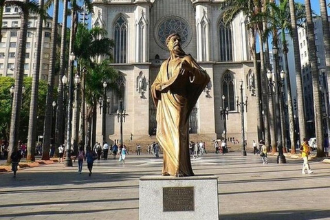 São Paulo: Die beste Streetfood-Tour mit einem ortskundigen GuideSão Paulo: 3-stündiger Rundgang mit Lebensmittelverkostung in kleiner Gruppe