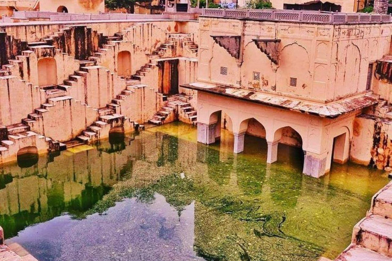 Jaipur private guided tour by vintage Luxury car