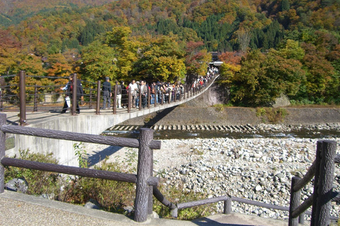 Nostalgic Shirakawa-go AM Bus Tour