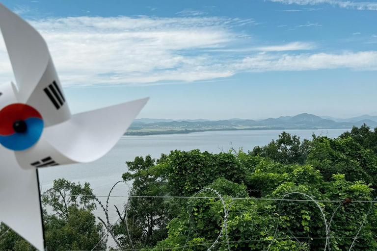 Da Seul: Tour di un giorno della DMZ e del Geoparco UNESCO delle Cascate di JaeinPartenza dalla stazione DHCP Uscita 10