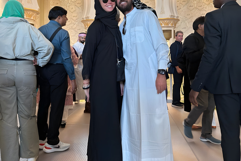 Excursion d&#039;une jounée complète à Abu Dhabi - Grande mosquée, musée du Louvre et plus encoreExcursion d&#039;une journée à Abou Dabi : grande mosquée, musée du Louvre et plus 