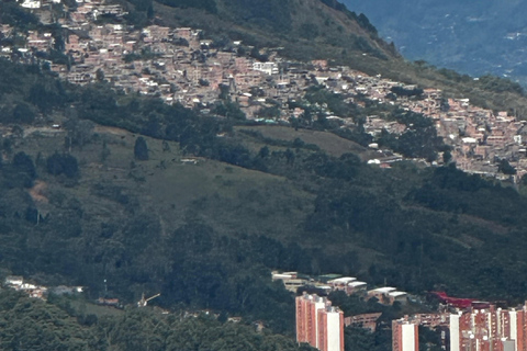 Tour urbano di Medellín: colline, storia, quartieri e resilienza