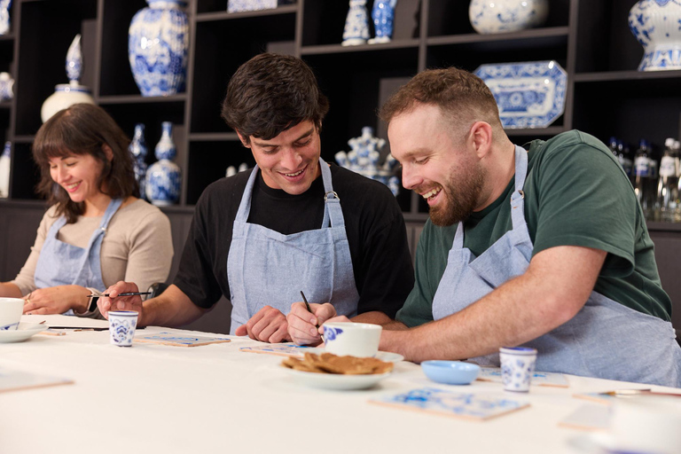 أمستردام: ورشة رسم البلاط الأزرق الهولندي التقليدي