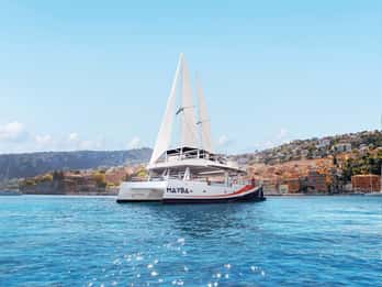 Nice: Brunch till havs på maxi-katamaran – Villefranche, Cap Ferrat