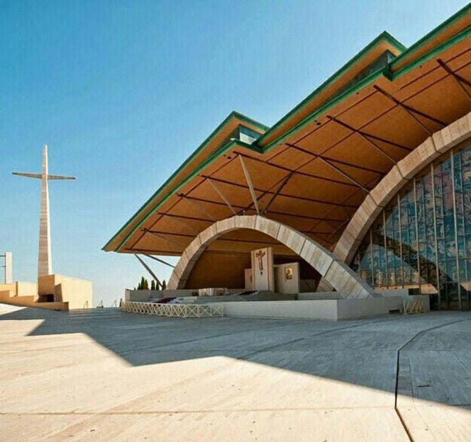 De la Roma: Sanctuarul Padre Pio și Grotta di San Michele