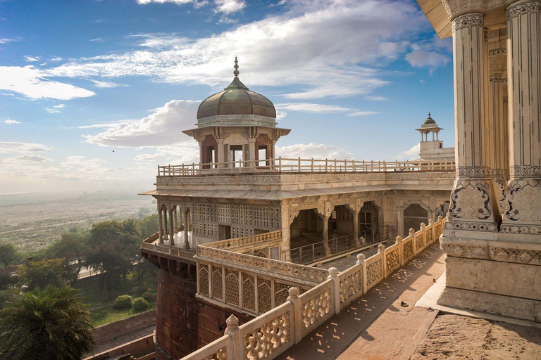 Au départ de Delhi : visite du Taj Mahal en formule tout compris par le Gatimaan ExpressVisite privée en train express (1ère classe)