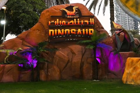Dubai: Garden Glow Ticket with Private GMC Yukon Transfer