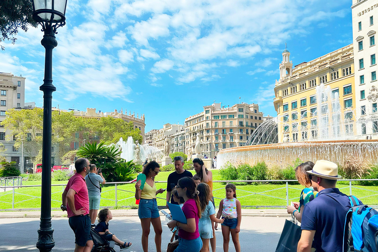 Barcelone : visite à pied de la Sagrada Família et du quartier gothiqueEnglish Guide