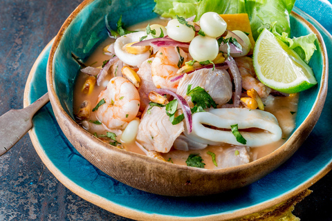 Lima: Gastronomic Tour by Bike through the Huariques of the City Lima: Gastronomic Bicycle Tour through the Huariques of the City