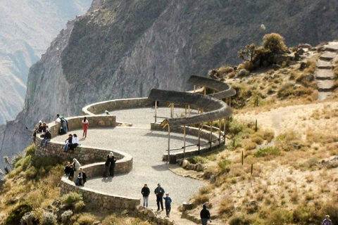 Colca Canyon dagtrip vanuit Arequipa Vertrek 8:00 uur