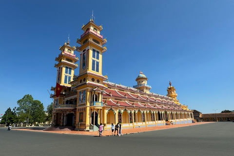 HCM: Túneles de Cu Chi, Templo de Cao Dai, Montaña de la Virgen NegraVisita VIP (Máximo 9 personas)