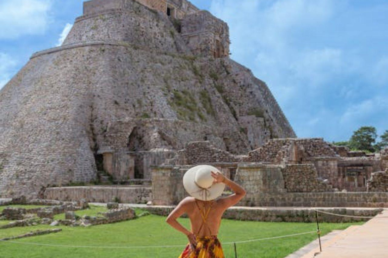 Visite guidée d&#039;Uxmal et des étonnants cénotes avec déjeuner au départ de Mérida.