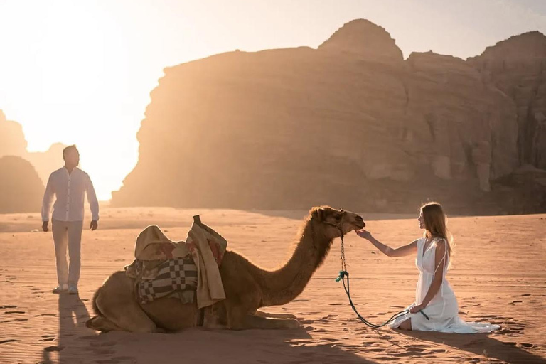 Wadi Rum: Hiking Tour with Watching the stars Bedouin Camp Hiking Tour 4hours