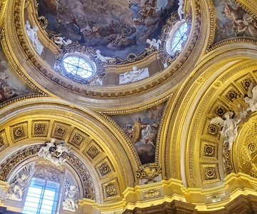 Madrid: Guided visit at the Royal Palace with tour guide