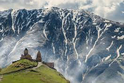 From Tbilisi: Kazbegi & Caucasus Mountains Photo Tour