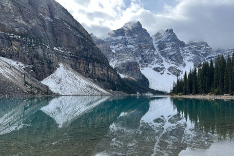 Halvdagsutflykt i liten grupp till Lake Louise och Moraine Lake