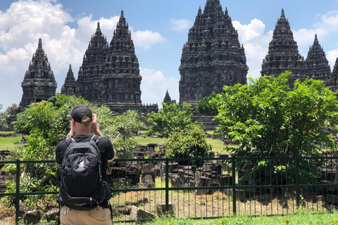Yogyakarta: tour di 2 giorni a Borobudur, Merapi, Prambanan e al palazzo