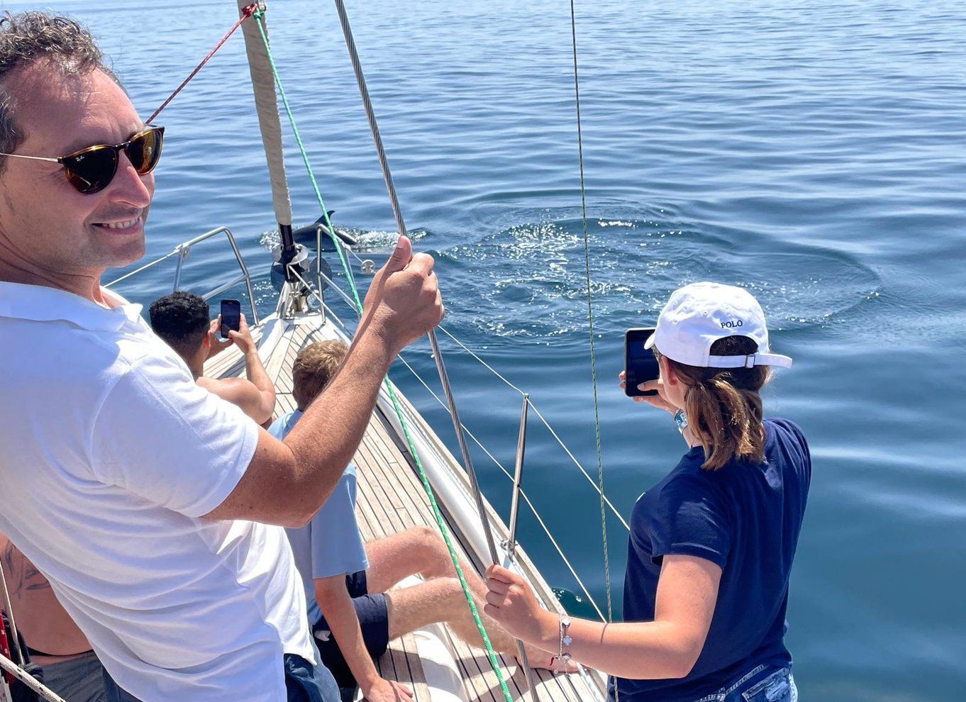 Marbella: Sejlads og delfinkiggeri med snacks og drinks