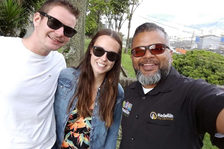 Medellín: 2 Days Pablo Escobar Tour