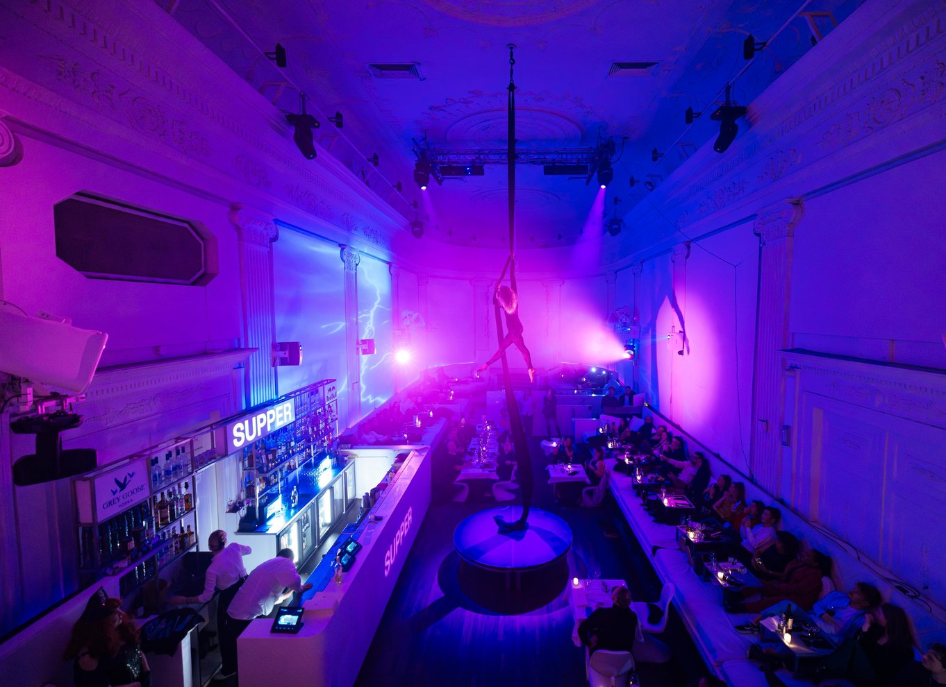 Amsterdam: Famous dinner show at Supper Restaurant