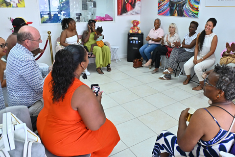 Guadeloupe: Guided Tour of 3 Art Venues, Bistro Lunch, by Bus Guadeloupe: Guided Tour of 3 Art Venues and Bistro Lunch by Bus