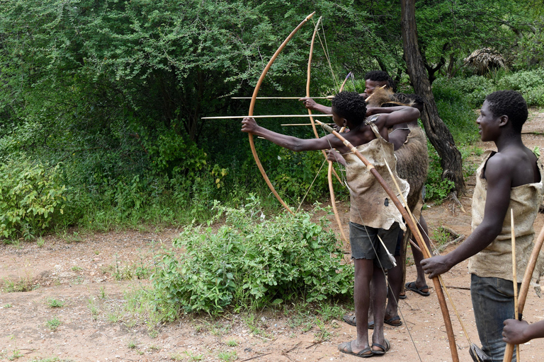 Tarangire-Nationalpark &amp; Eyasi-See (Datoga- &amp; Hadzabe-Dörfer)Premium Lodge im Tarangire-Nationalpark