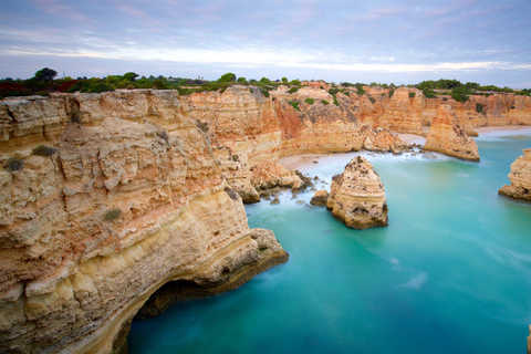 Visite privée de Lisbonne à l'Algarve, grotte de Benagil, Faro, Portimão