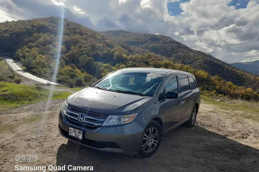 Transfer von Tiflis nach Eriwan mit 2 Besichtigungsstopps. Foto: GetYourGuide