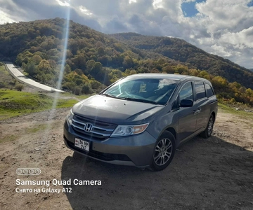 Tbilisi to Yerevan transfer with 2 sightseeing stops