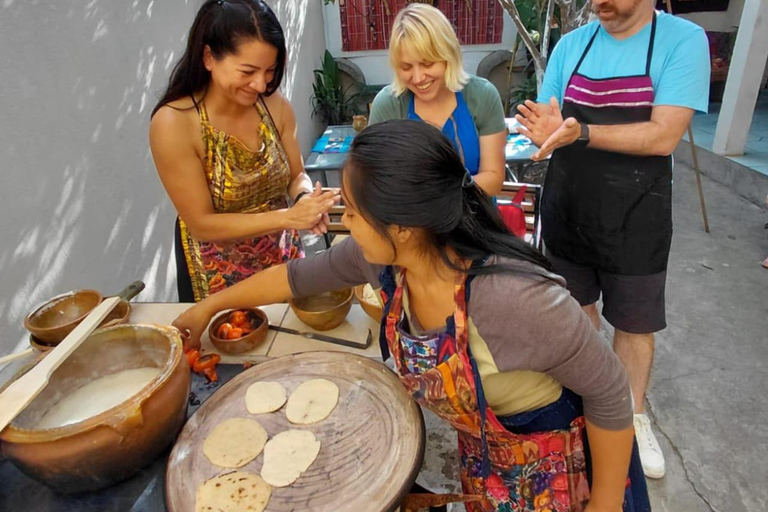 Near Antigua: Mystical Cooking Lesson Reviving Traditional Home Cooking Near Antigua: Mystical workshop reviving ancestral home cooking