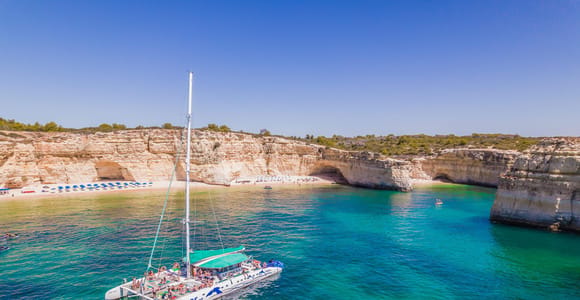 Portimão: Benagil Caves & Coastline Cruise