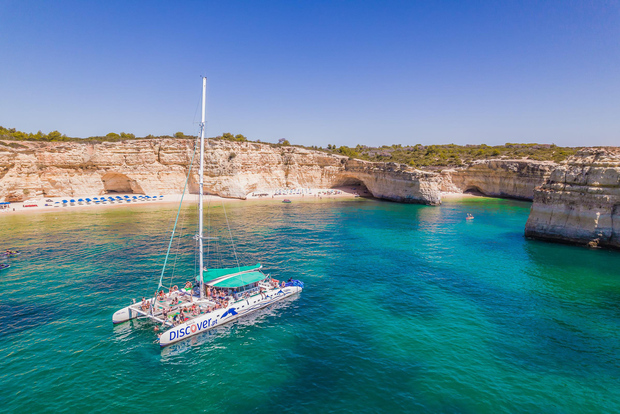 Portimão: Benagil Caves & Coastline Cruise