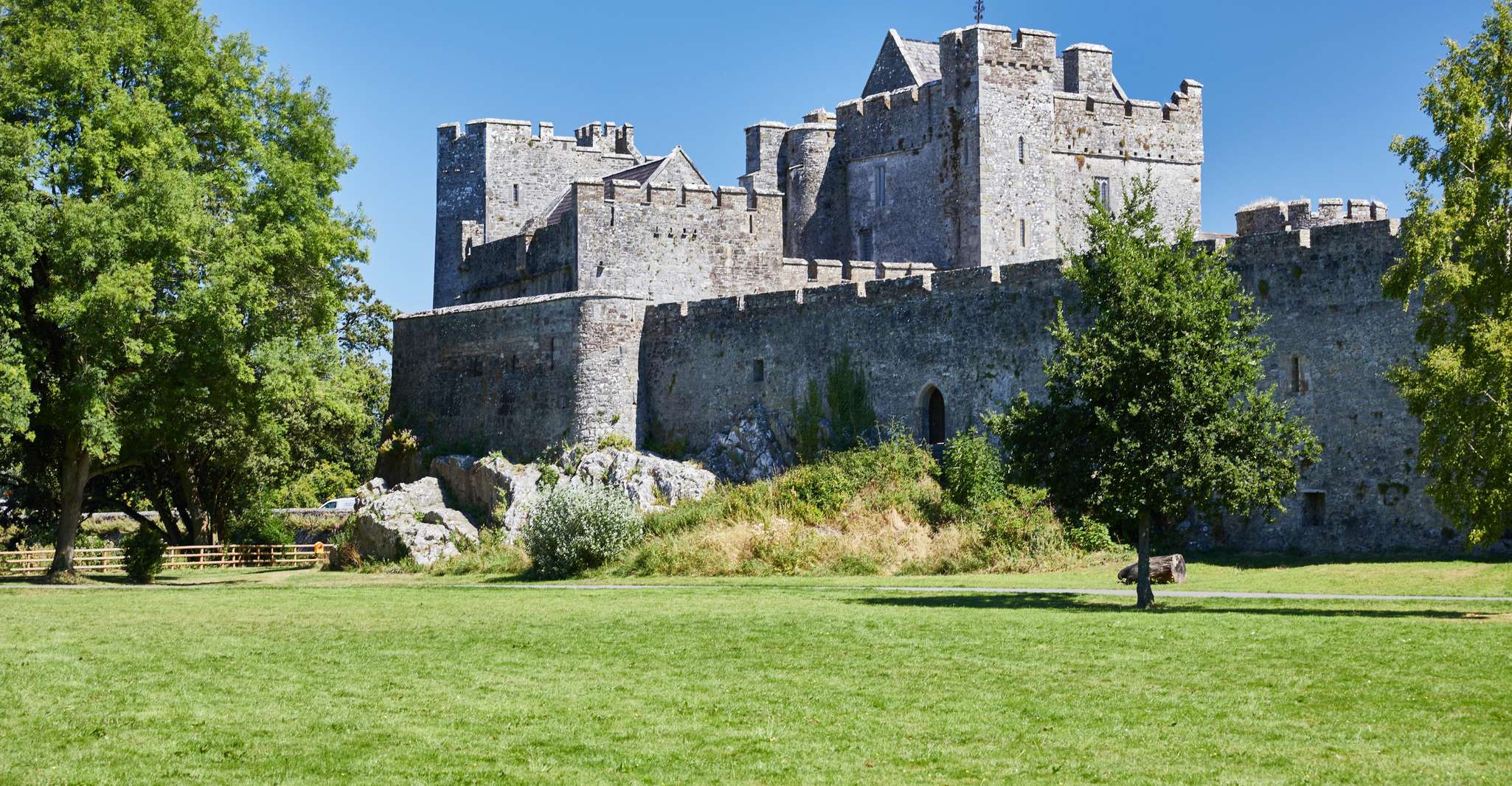 From Dublin, Blarney, Rock of Cashel and Cahir Castles Tour - Housity