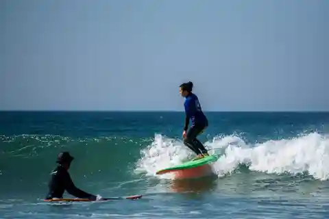 Pembrokeshire: Surfing Lessons with Qualified Instructors