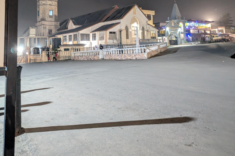 Cape Coast: Evening Castle Tour, Township Walk & Night Bites