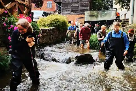 Cidade de Kuldiga: Expedição de caminhada no rio