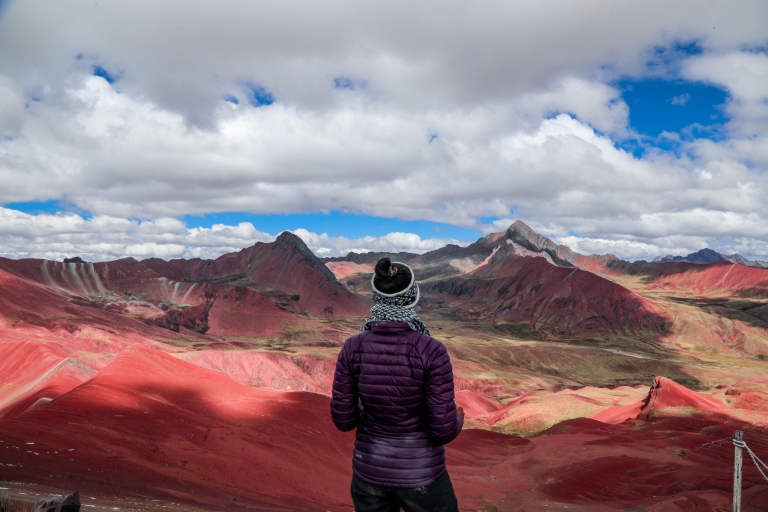 Depuis Cusco : Trek de la Montagne Arc-en-ciel et de la Vallée Rouge en accès anticipé