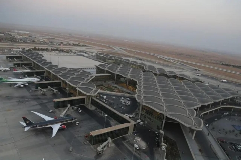 Amman Queen Alia Airport: Transfer van / naar PetraPetra naar Amman Airport