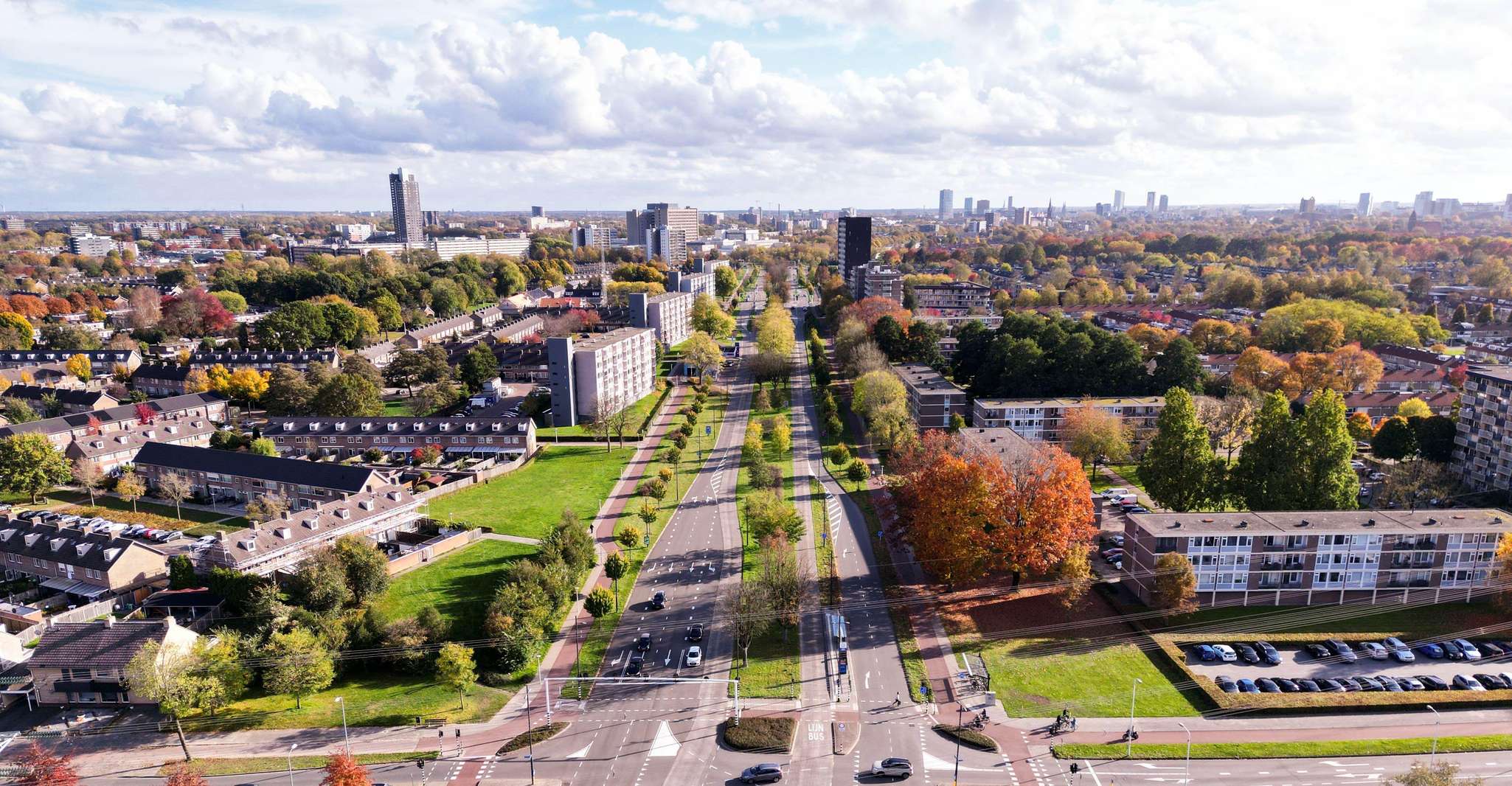 Eindhoven, Escursione a piedi di città autoguidata con Audio Guide - Hizvo