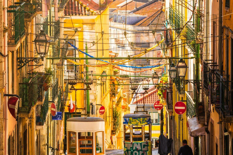 Lisbon: Private Tuk-Tuk Tour with Hotel/Cruise Port Pickup Whole City Tour