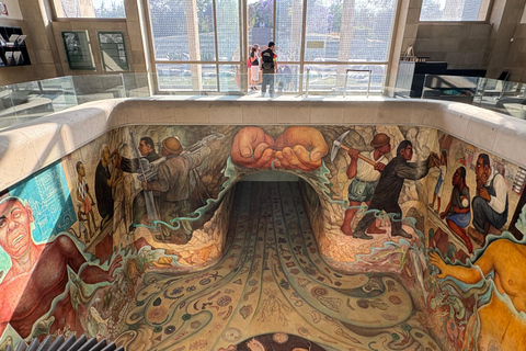 Mexico : visite guidée à pied des fresques murales de Diego Rivera