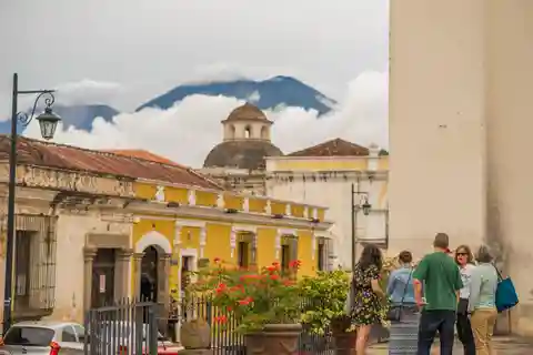 Antigua: Classic Cultural Walking Tour