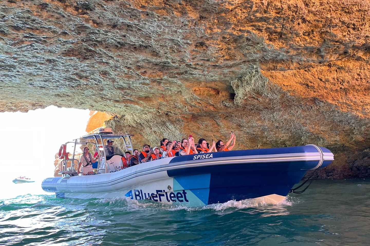 拉各斯出发阿尔加本纳吉尔船游