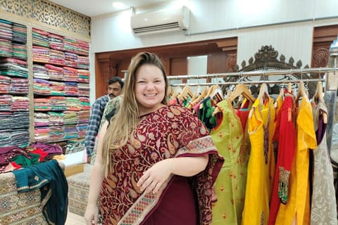Delhi: Saree Styling & Indian Fashion Experience