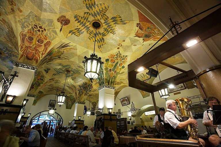 Munich: Full day Old Town Highlights Tour