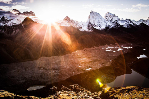 14-Day Gokyo Lakes Trek with Guide
