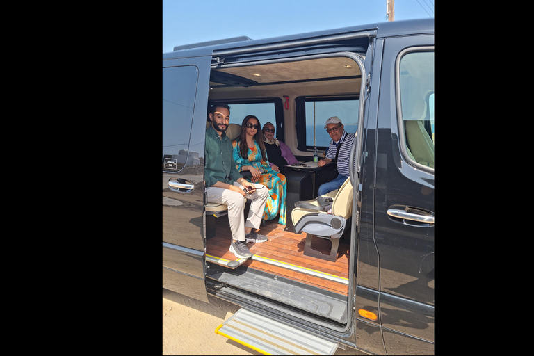 4 heures de visite privée de l&#039;île de Mykonos en minibus de luxe