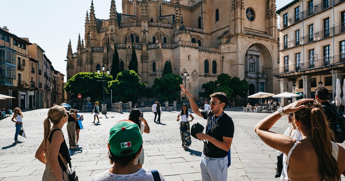 Madrid: Toledo Segovia Tour w/Cathedral, Alcazar Lunch