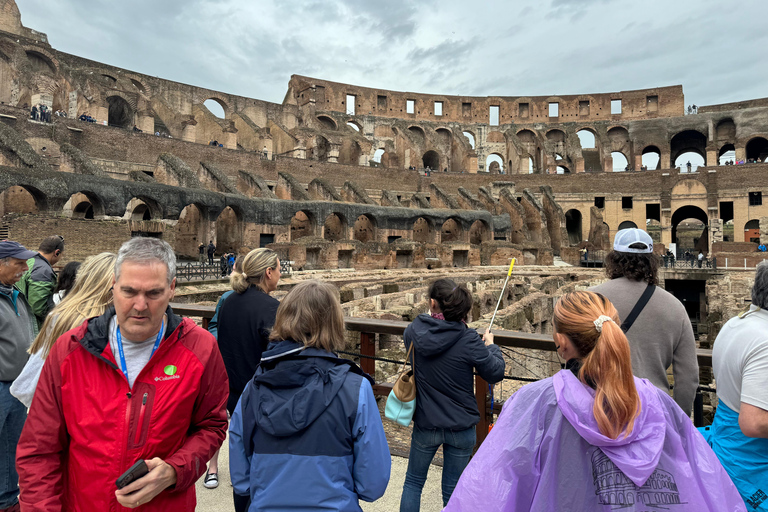 Rom: Colosseum Arena Colosseum Arena, Forum &amp; Palatinerberget Små grupperRom: Colosseum Arena Colosseum Arena, Forum Romanum, Palatinkullen Tur