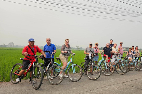 جولة شيانغ ماي بالدراجة: في ريف لانا مع مرشدرحلة ركوب الدراجات المشتركة لاستكشاف ريف لانا